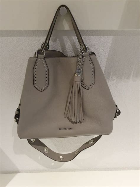 michael kors tasche grau silber|michael kors taschen neuheit.